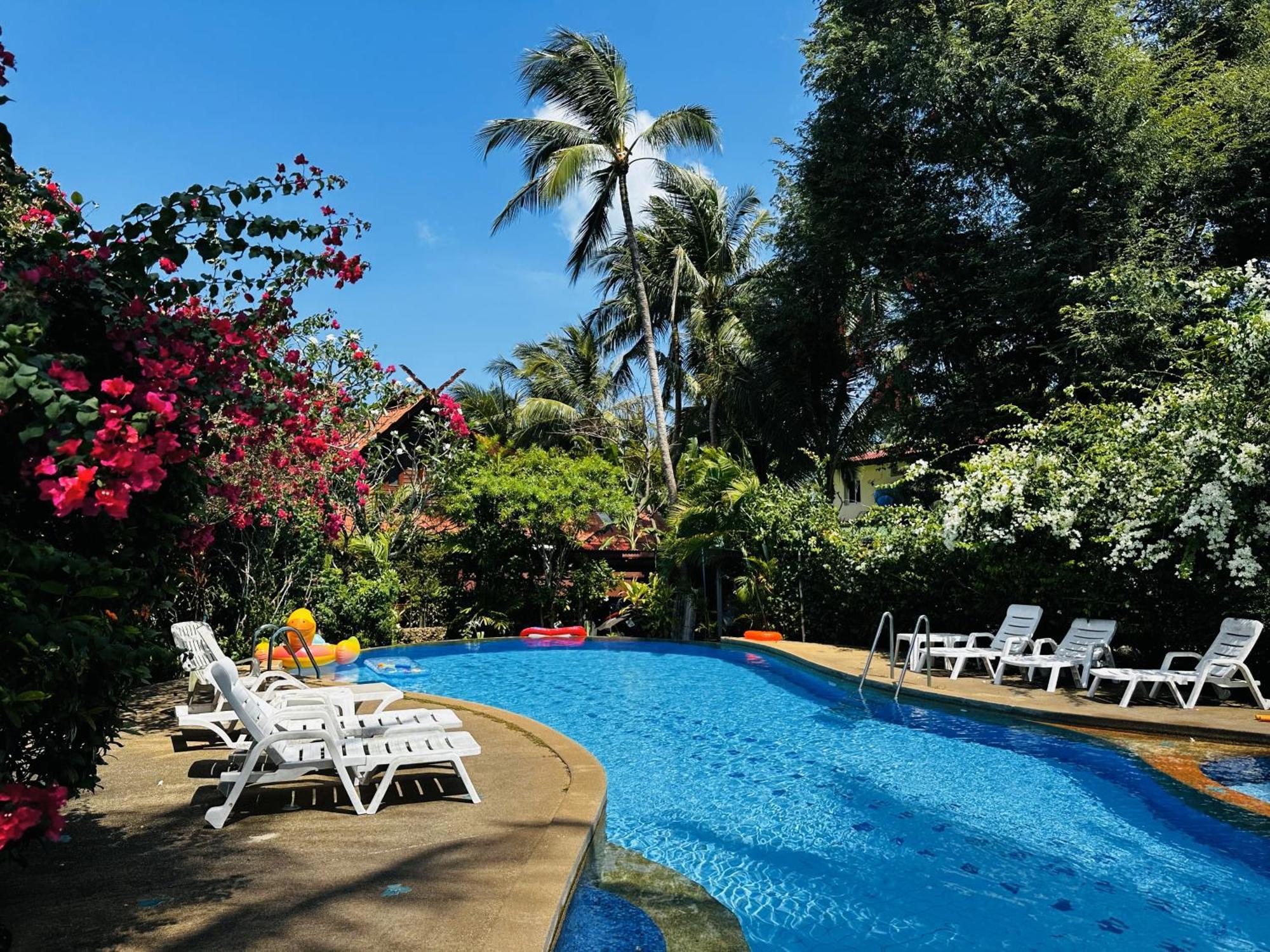 Beachside 3-Bedroom Townhouse W Private Pool At 70 Meters From Beach Ban Bang Po Екстер'єр фото
